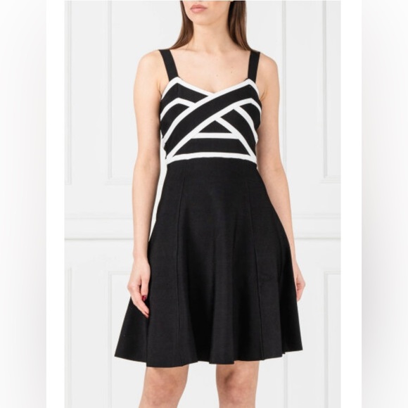 Guess Dresses & Skirts - Sz 8 GUESS INES BLACK DRESS Fitted and Flared Stretchy Fabric